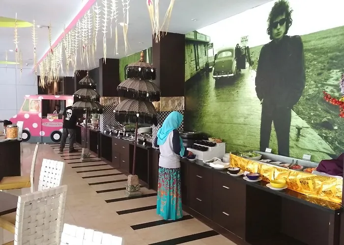 酒店 Seminyak Garden 3*